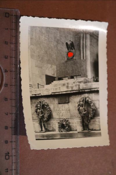 altes Foto - Wache in München Feldherrnhalle